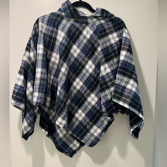 The Vermont flannel co flannel poncho S/M - Picture 2 of 5